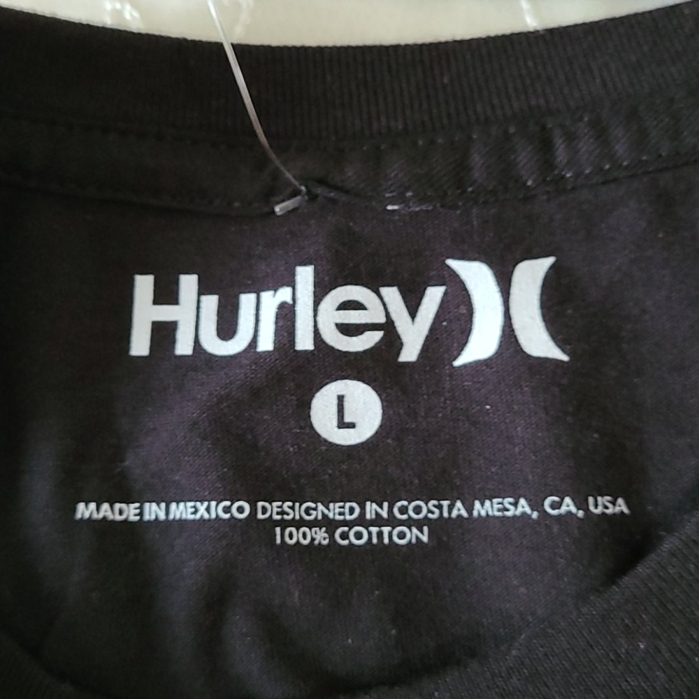 Hurley Graphic Tee - XL - Picture 3 of 5